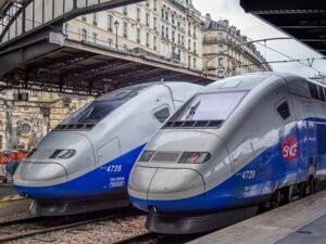 ahorra en trenes TGV, Paris, Francia, millas, AirFrance
