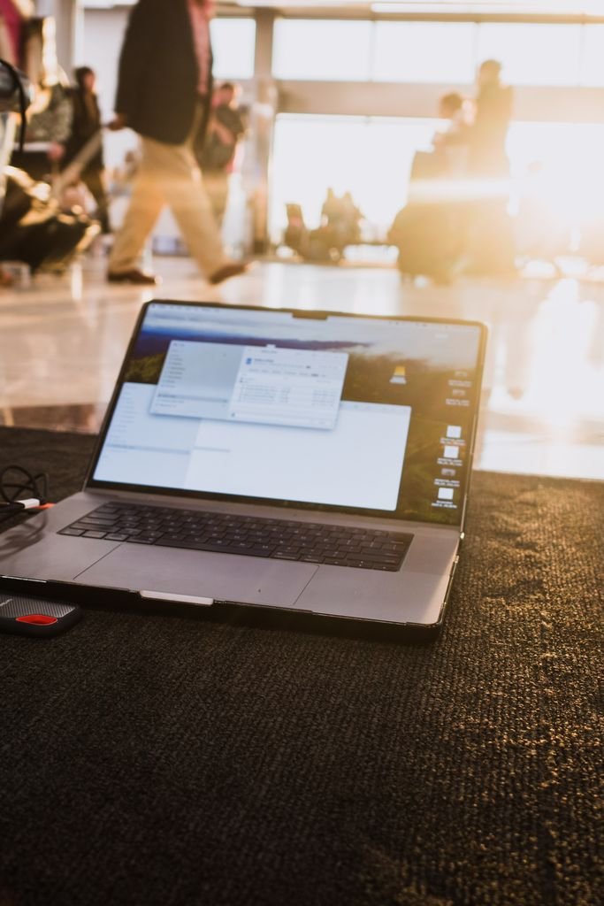 AMEX corporativa acumula puntos - trabajando en el aeropuerto