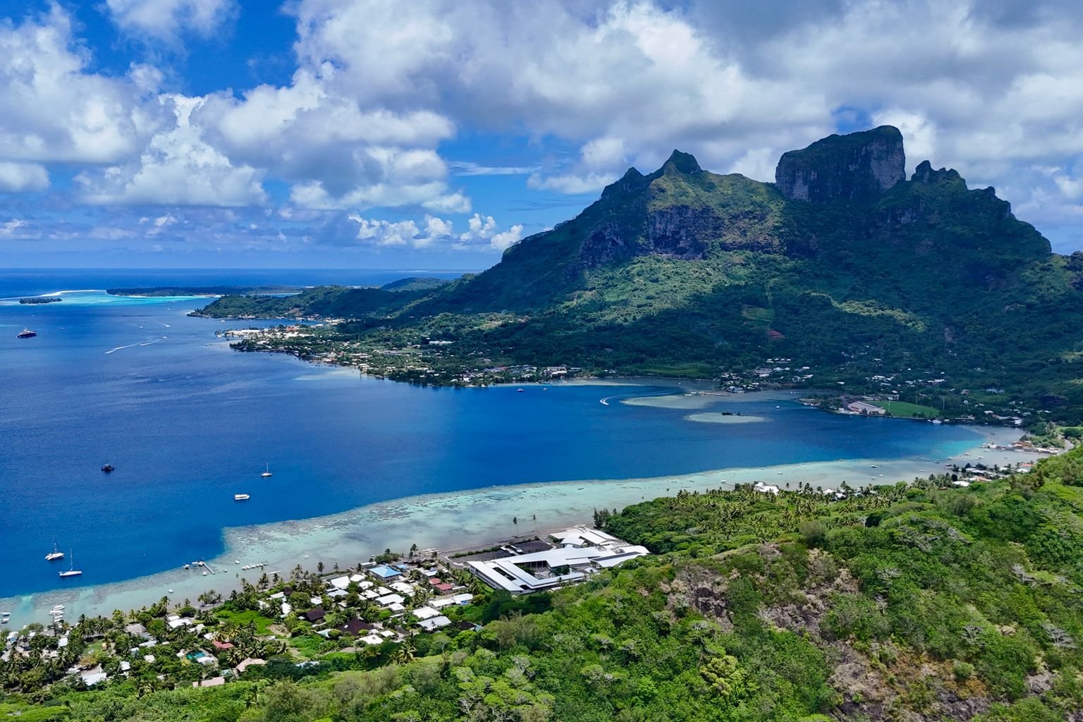 American Airlines pagó por maleta perdida - vista aérea de Bora Bora