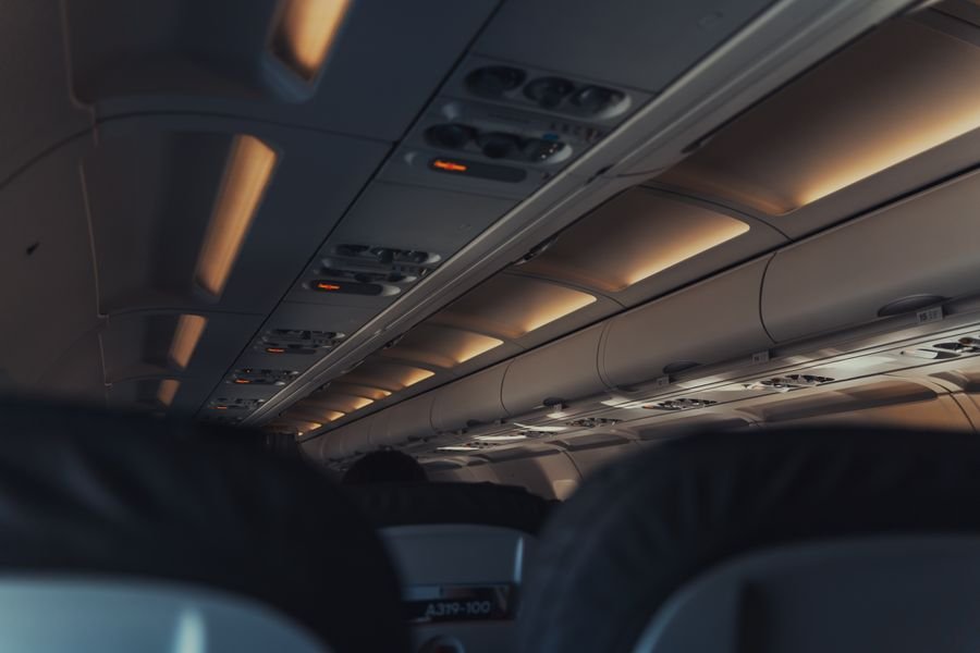 cabina de avión: la experiencia cambia según el programa de puntos que uses