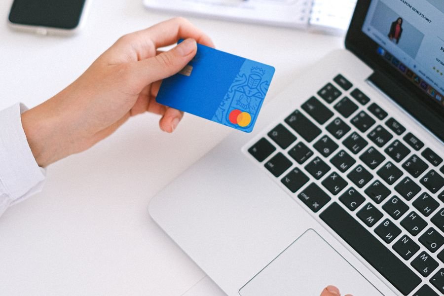 comprar en línea con tarjeta suma puntos Aeroméxico además de los de MacStore