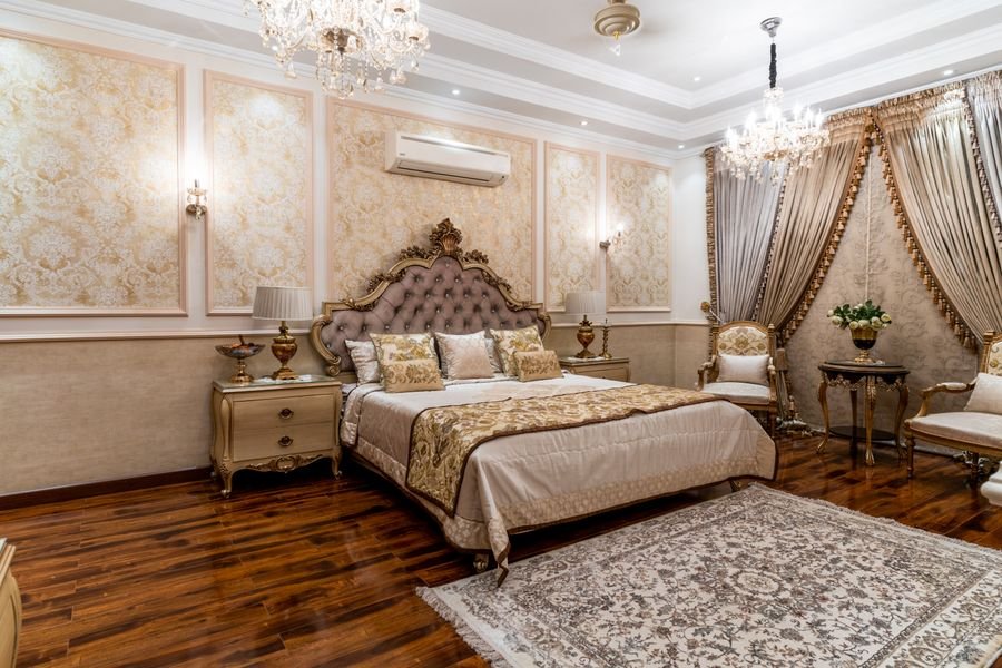 Habitación elegante de hotel de lujo disfrutada con beneficios Melia Gold