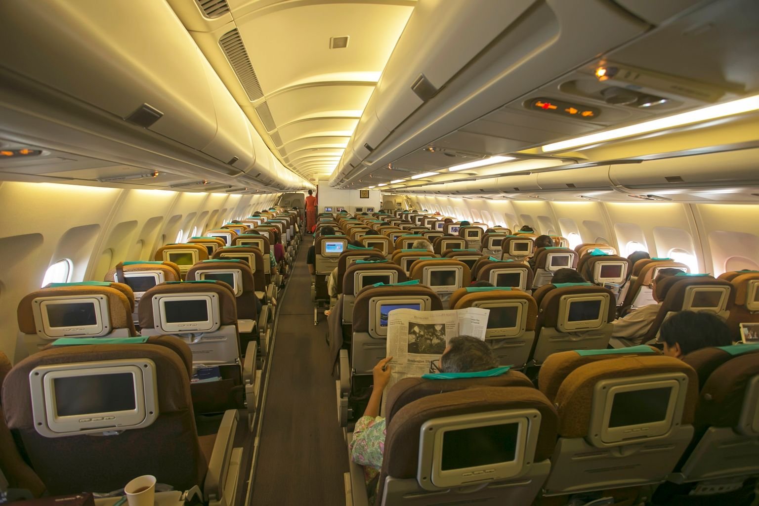 volar en primera clase con AMEX Platinum - cabina del avión
